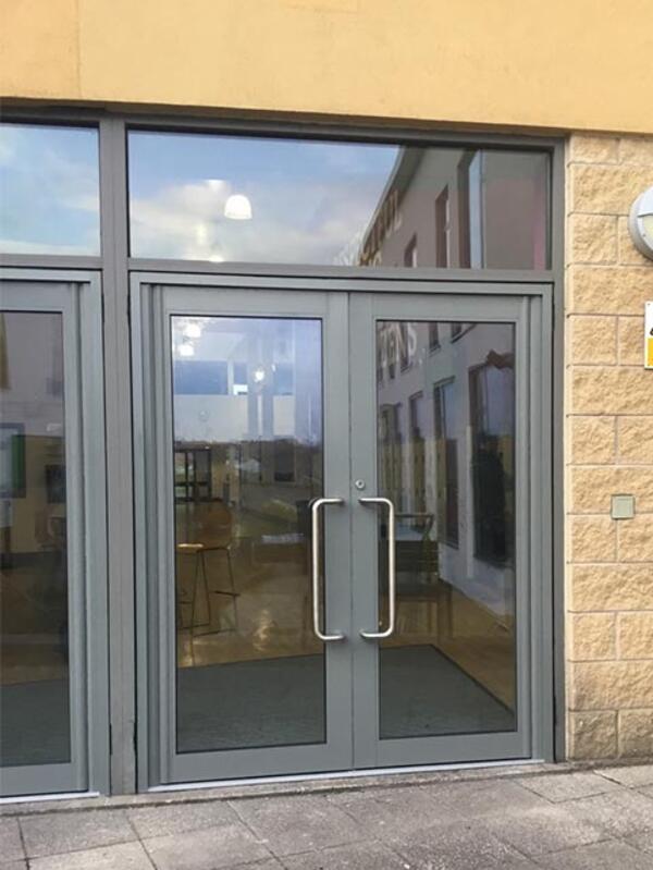 Commercial aluminium doors