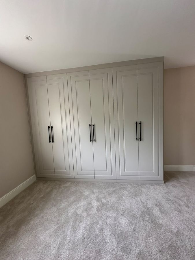 Dressing room joinery