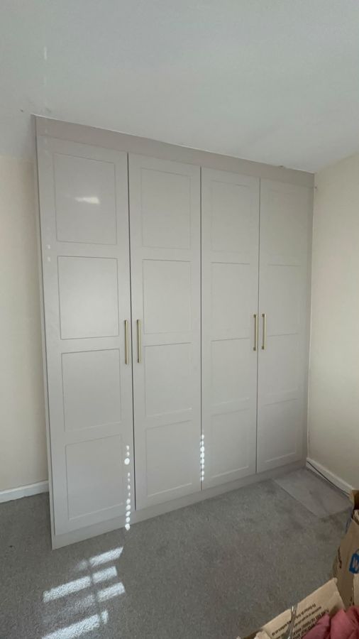 Fitted wardrobe installation