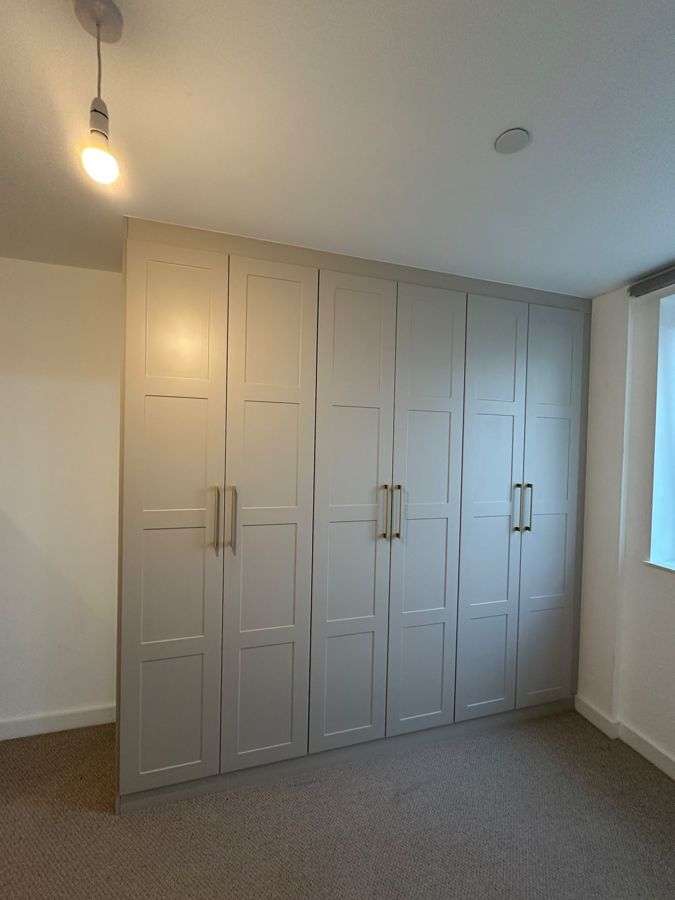 Dressing room joinery