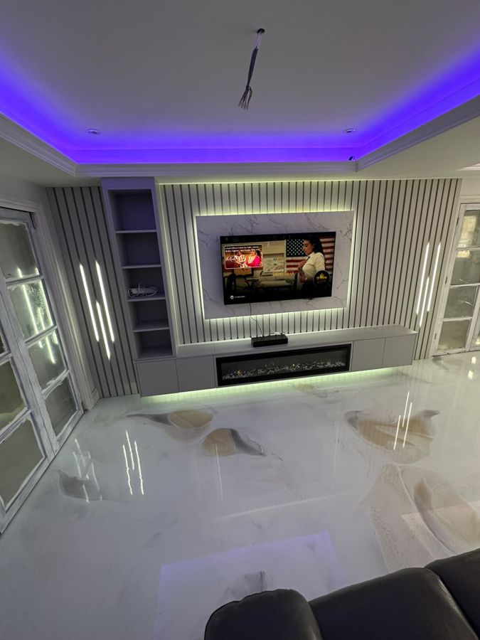 Walk-in wardrobe